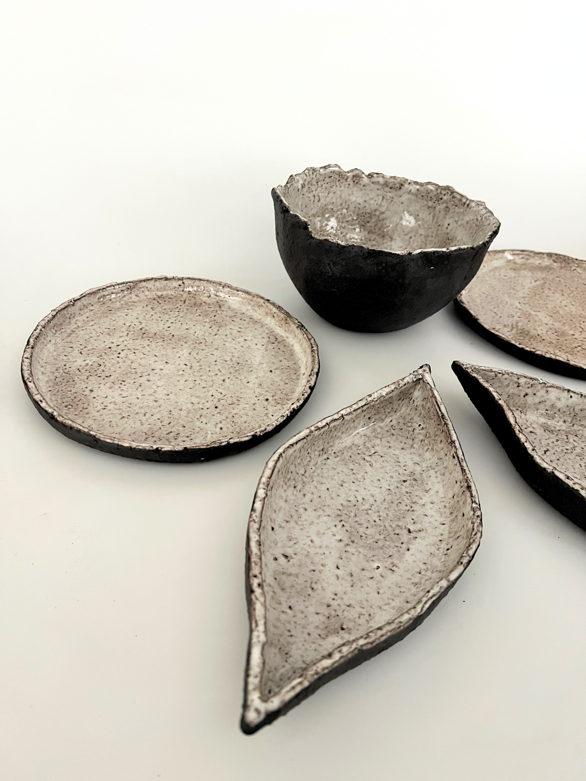 Shared Serving Set – Organic Shaped Plate &amp; Bowl Set (5 Pieces)